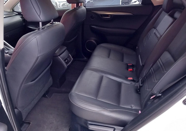 Lexus NX cena 124900 przebieg: 91755, rok produkcji 2017 z Nowe Miasto Lubawskie małe 466